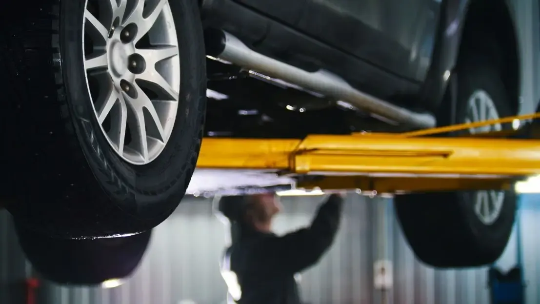 Cómo elegir la maquinaria ideal para tu taller de automoción
