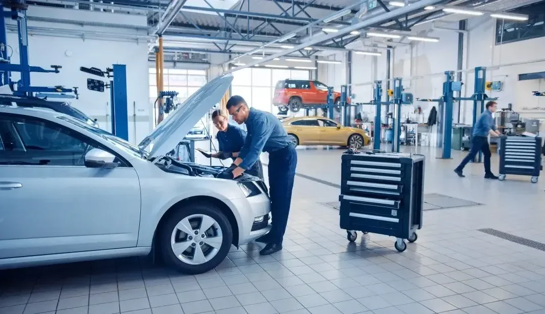 Innovación y tecnología en el equipamiento automotriz: La clave para el éxito de tu taller